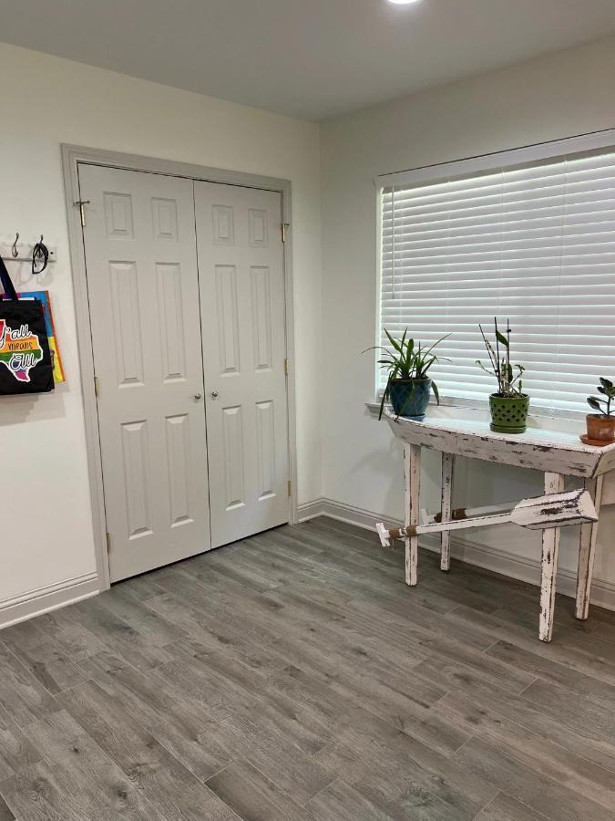Kingwood Cottage - 10 Mins From Iah - Lake Front Humble Bagian luar foto
